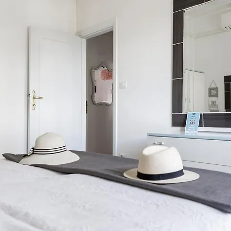 Seafront House Free Parking Ac Apartmán Alba Adriatica